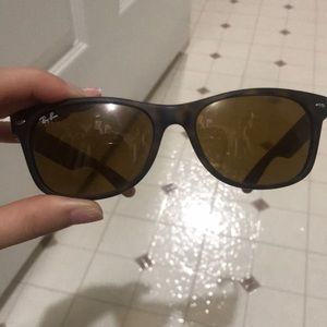 Ray Ban New Wayfarer Sunglasses